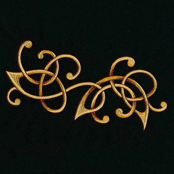 Heraldic Knotwork Dragon Spray - Image 13